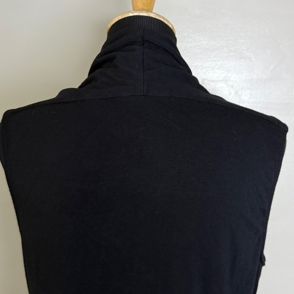 Grace Black Sleeveless Top High Draped V-Neck L Soft Stretchy Great Layering Pc - Picture 4 of 6